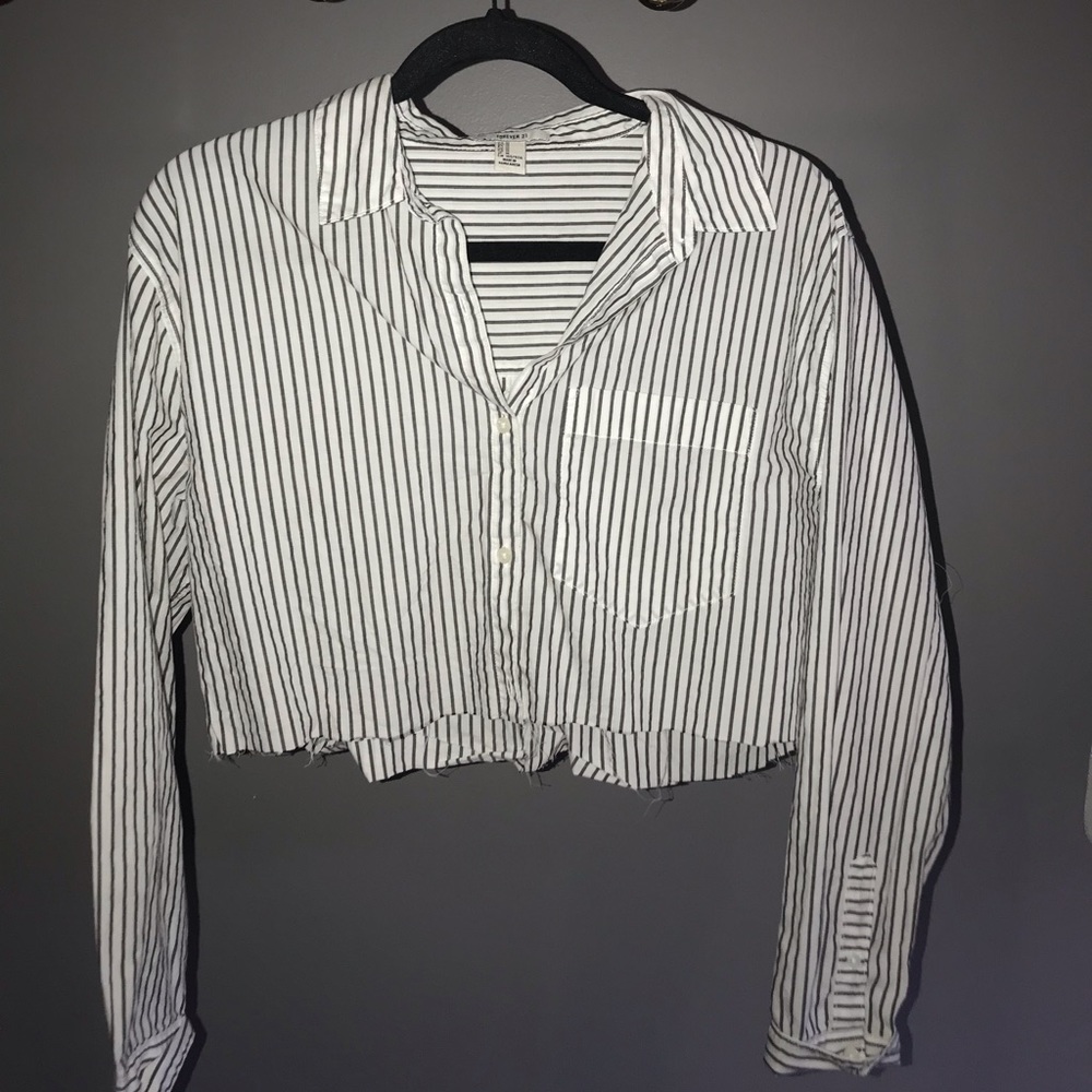 Cropped button up